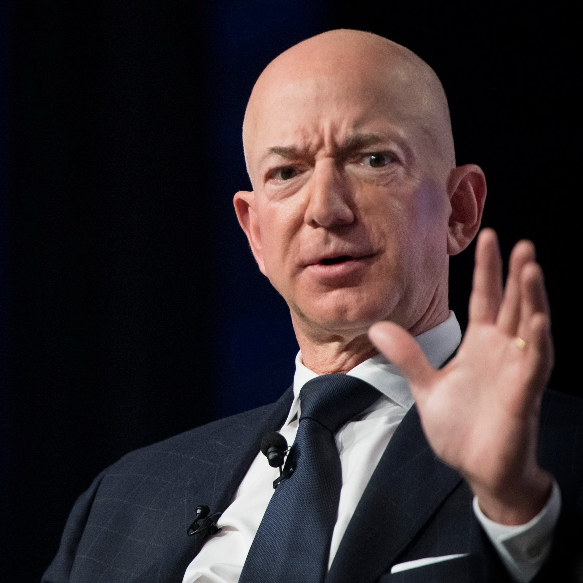 Amazon翻炒「廣告雜誌」 (高天佑) - EJ Tech