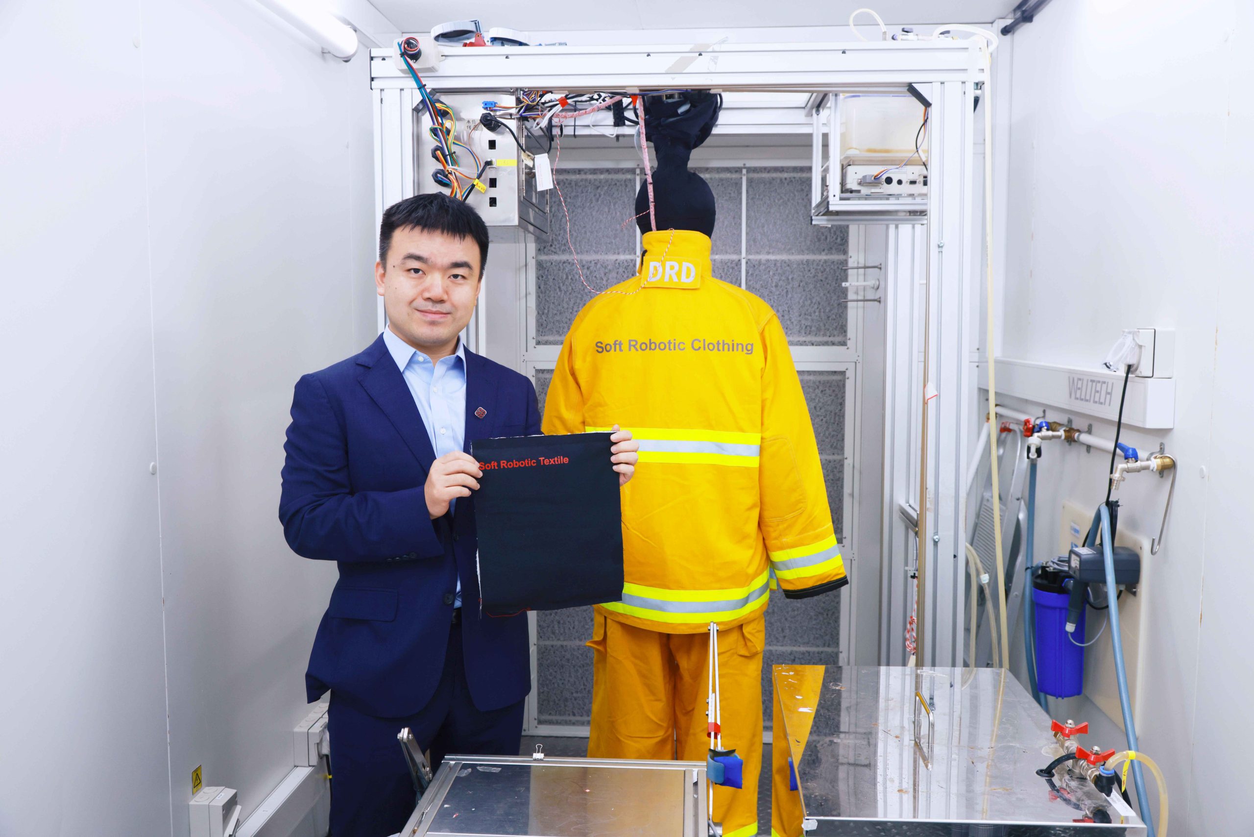 理大隔熱衣｜智能隔熱防護衣自動調溫 - EJ Tech