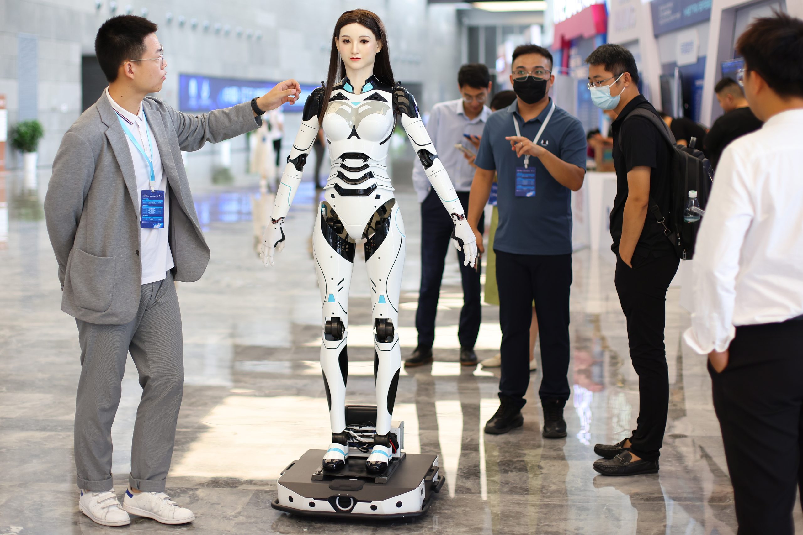 AI威脅｜500強企業逾半視AI有風險 媒體界九成認同 - EJ Tech